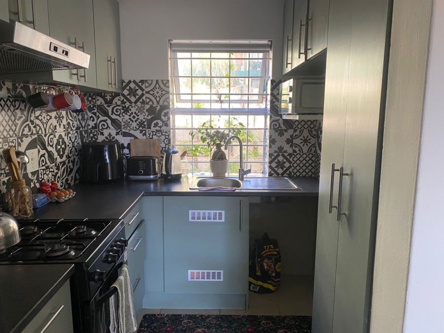 To Let 2 Bedroom Property for Rent in Welcome Glen Western Cape